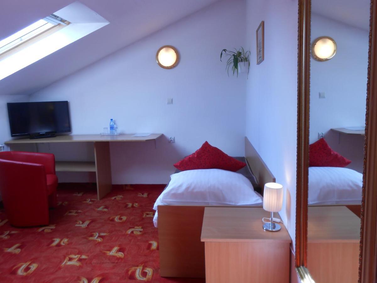 Hotel As Biala Podlaska Room photo